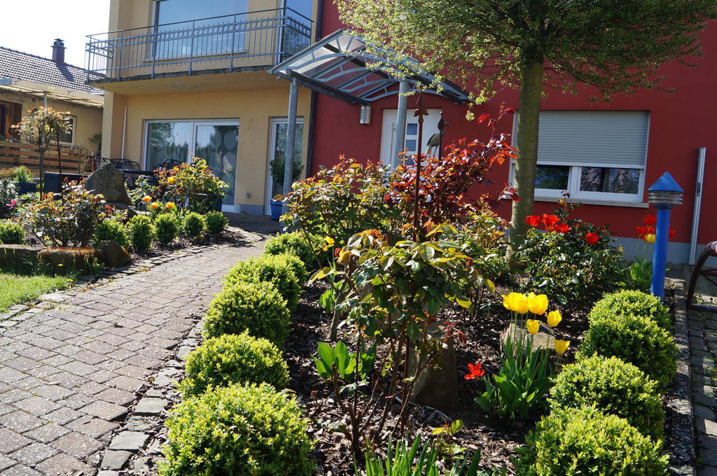 Ferienhaus Schloss-Garten Kapellen-Drusweiler Buitenkant foto