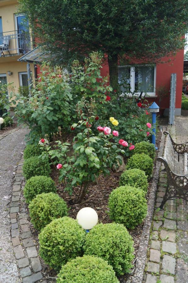 Ferienhaus Schloss-Garten Kapellen-Drusweiler Buitenkant foto